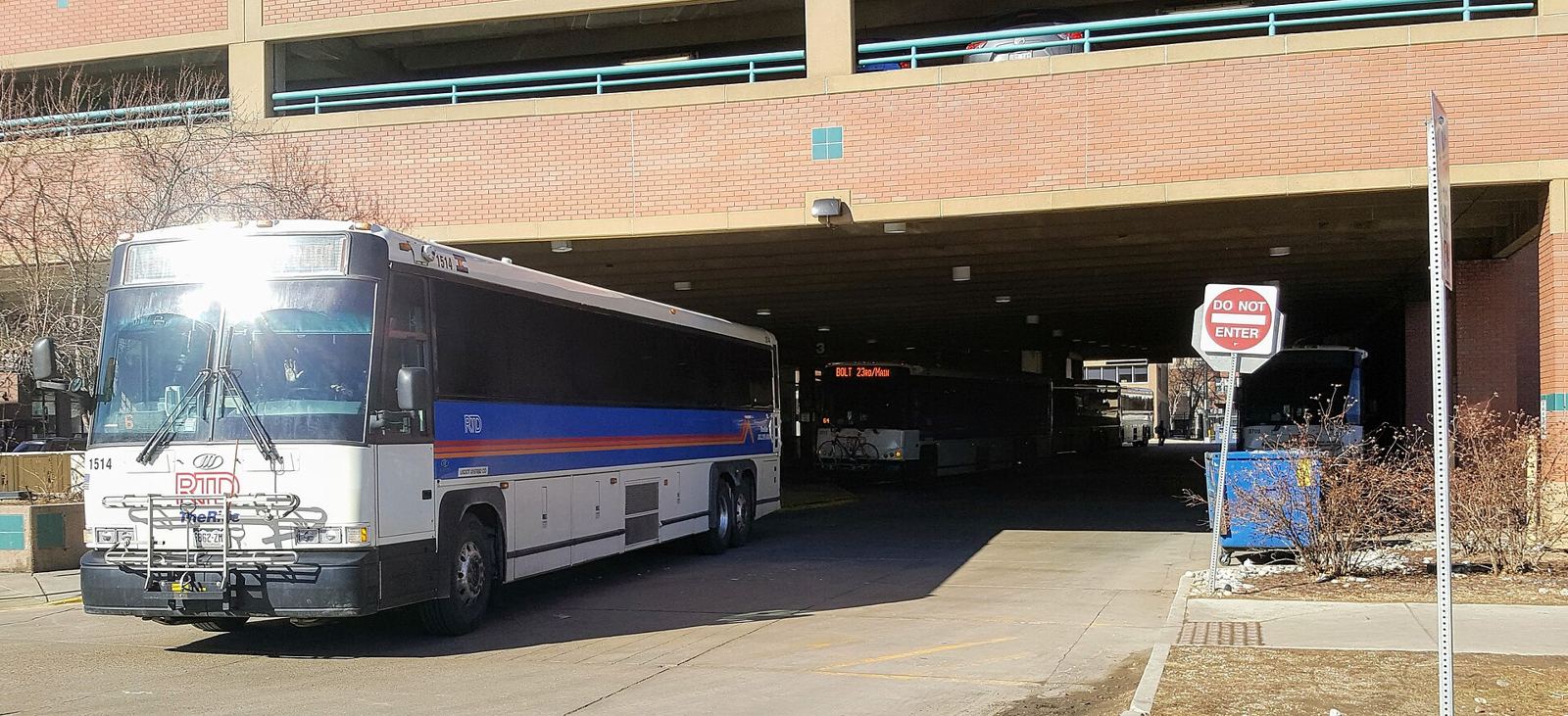 A bus leaving Downtown Boulder Station